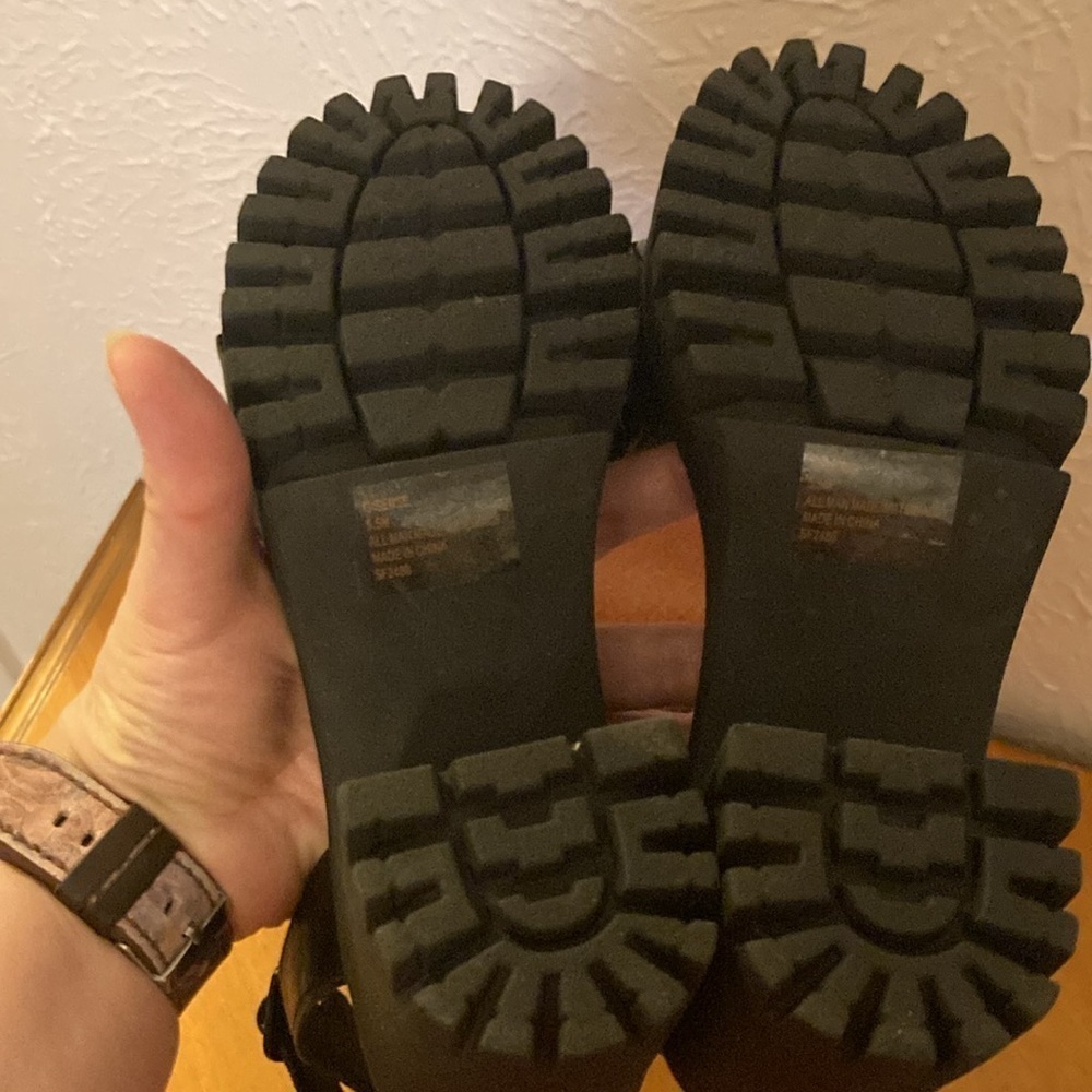 Madden Girl G-Sense Platforms - Picture 6 of 14